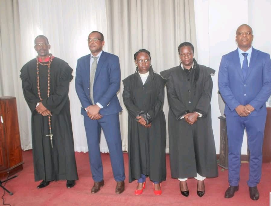 Cerimónia de tomada de posse dos Juízes Conselheiros do Tribunal Constitucional de São Tomé e Príncipe.
