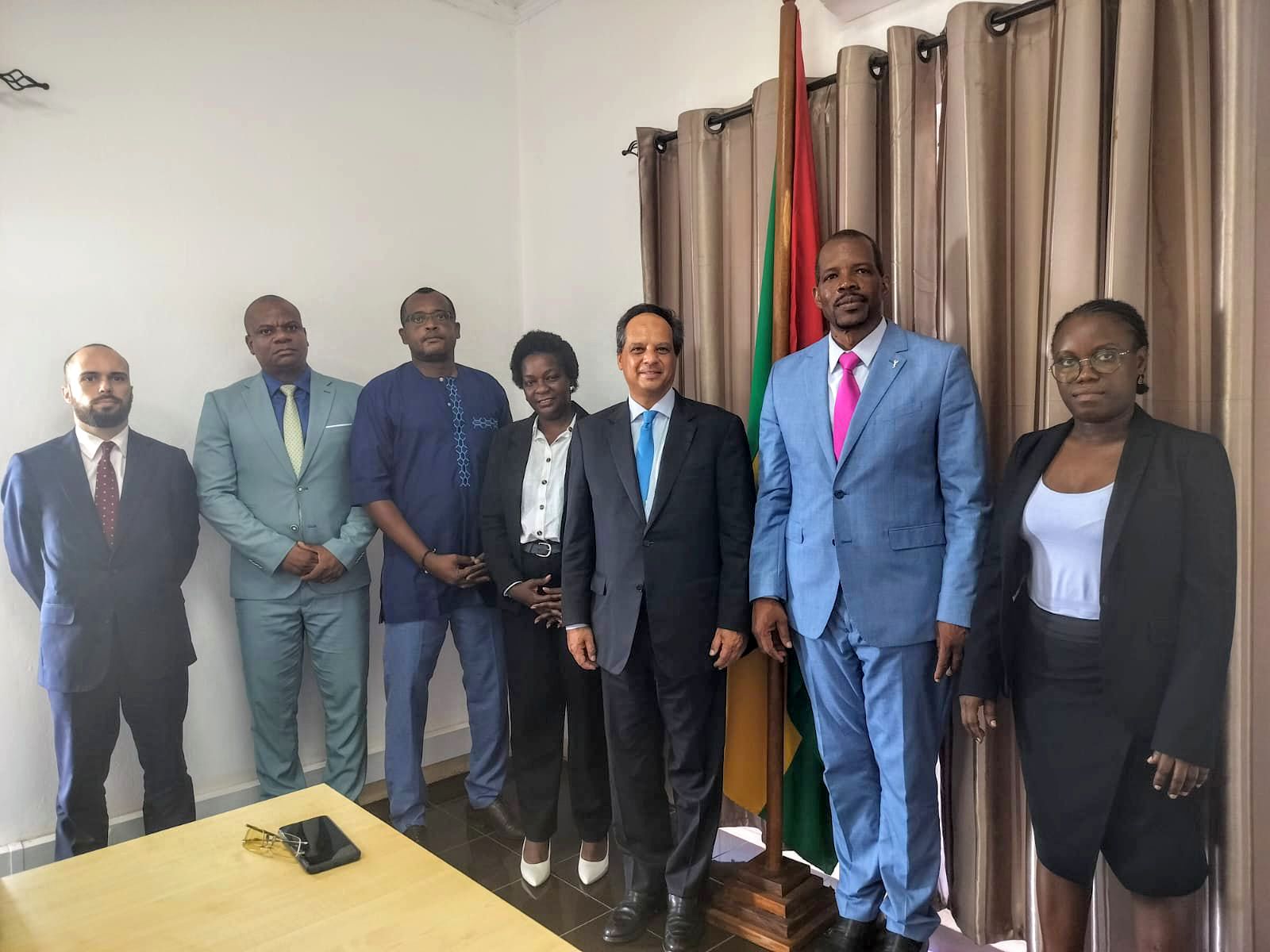 Encontro Cordial Fortalece Laços Entre Portugal e São Tomé e Príncipe.