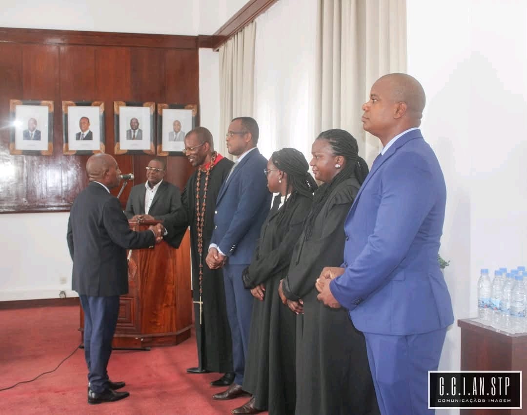 Cerimónia de tomada de posse dos Juízes Conselheiros do Tribunal Constitucional de São Tomé e Príncipe.