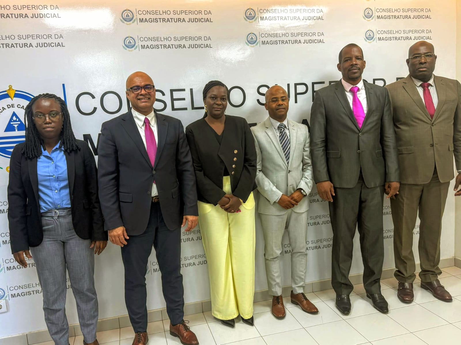 A delegação do Tribunal Constitucional de São Tomé e Príncipe em Cabo Verde, foi recebida pelo Presidente do CSMJ em missão de cooperação eleitoral.