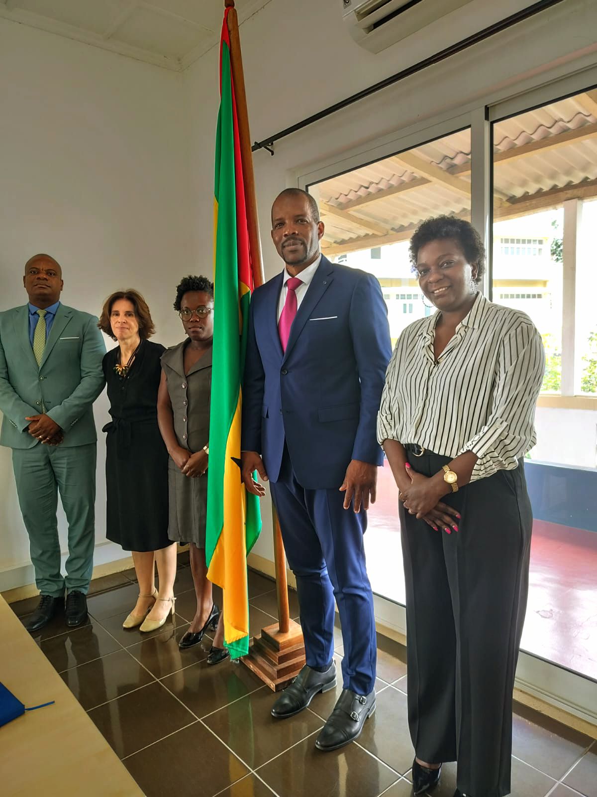 TRIBUNAL CONSTITUCIONAL DE SÃO TOMÉ E PRINCIPE, RECEBE  EMBAIXADORA DA UNIÃO EUROPEIA.